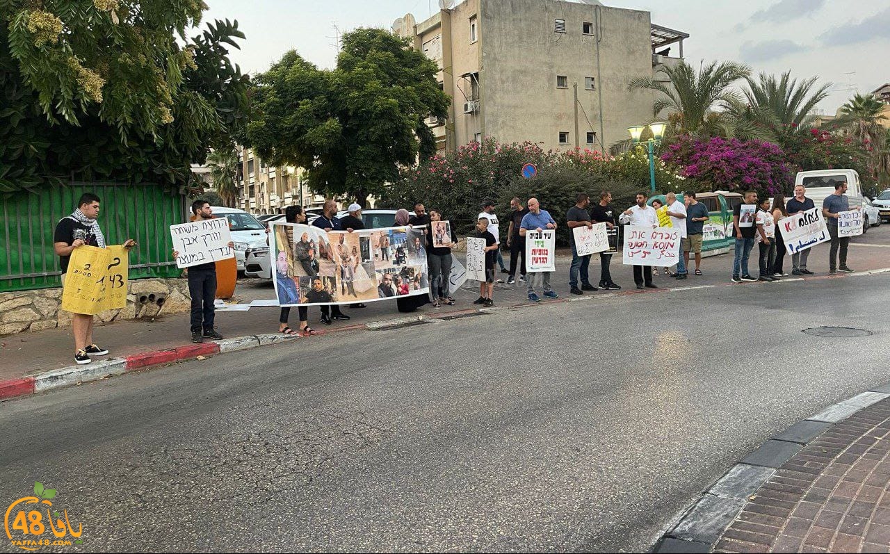 اللد: وقفة احتجاجية للمطالبة بمحاسبة قتلة الشهيد موسى حسونة