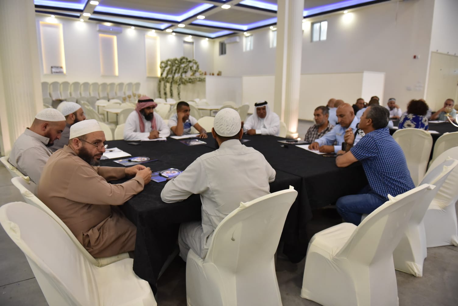 مؤتمر لقيادة الشرطة وأئمة المساجد في رهط 