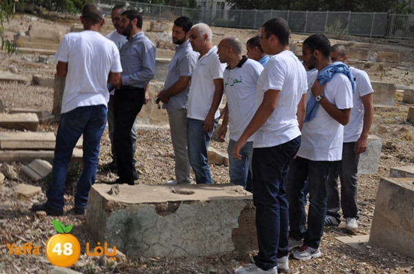 من أرشيف يافا 48 - مشاركة طلاب يافا في مشروع تنظيف مقبرة الشيخ مراد عام 2013