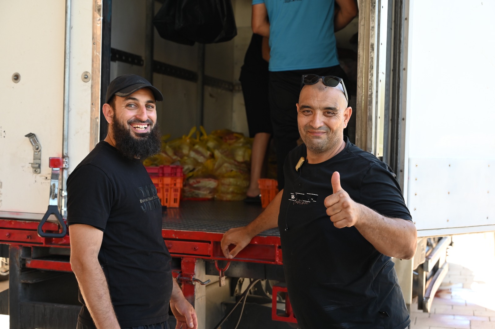 جمعية يافا  تنفيذ المرحلة الثالثة من مشروع الأضاحي لتوزع اللحوم على مئات العائلات اليافية