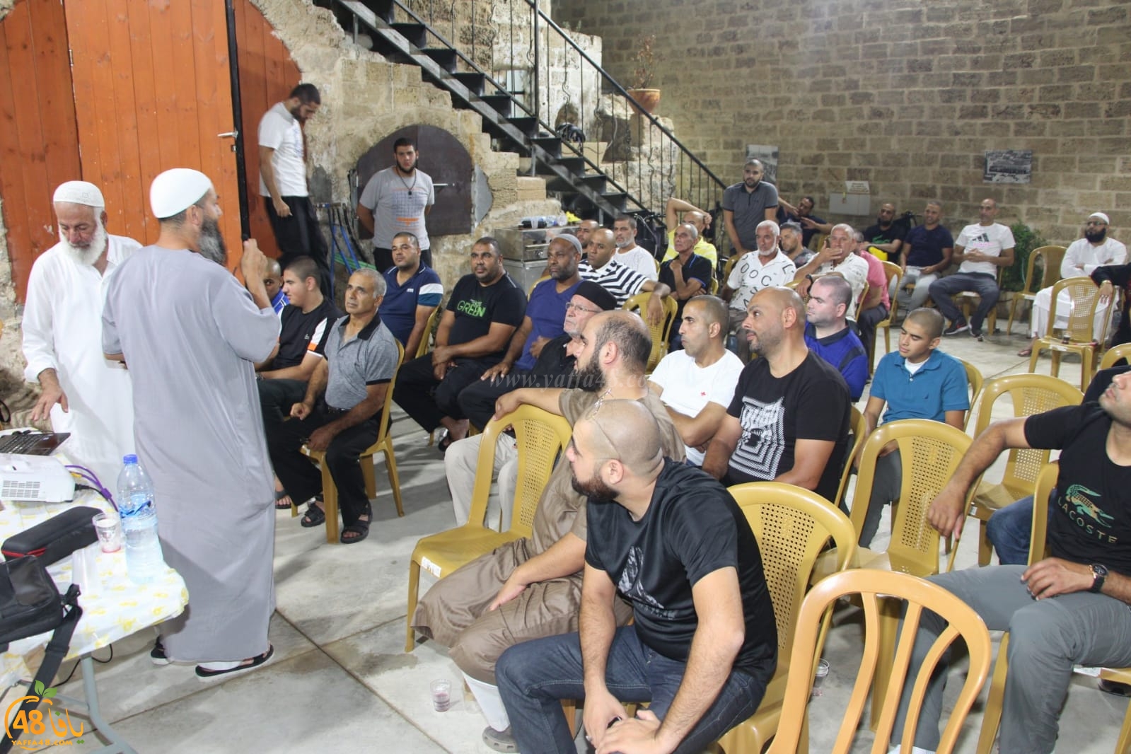 بالصور: محاضرة قيّمة للشيخ د. أحمد فواقه في مركز الدعوة بيافا