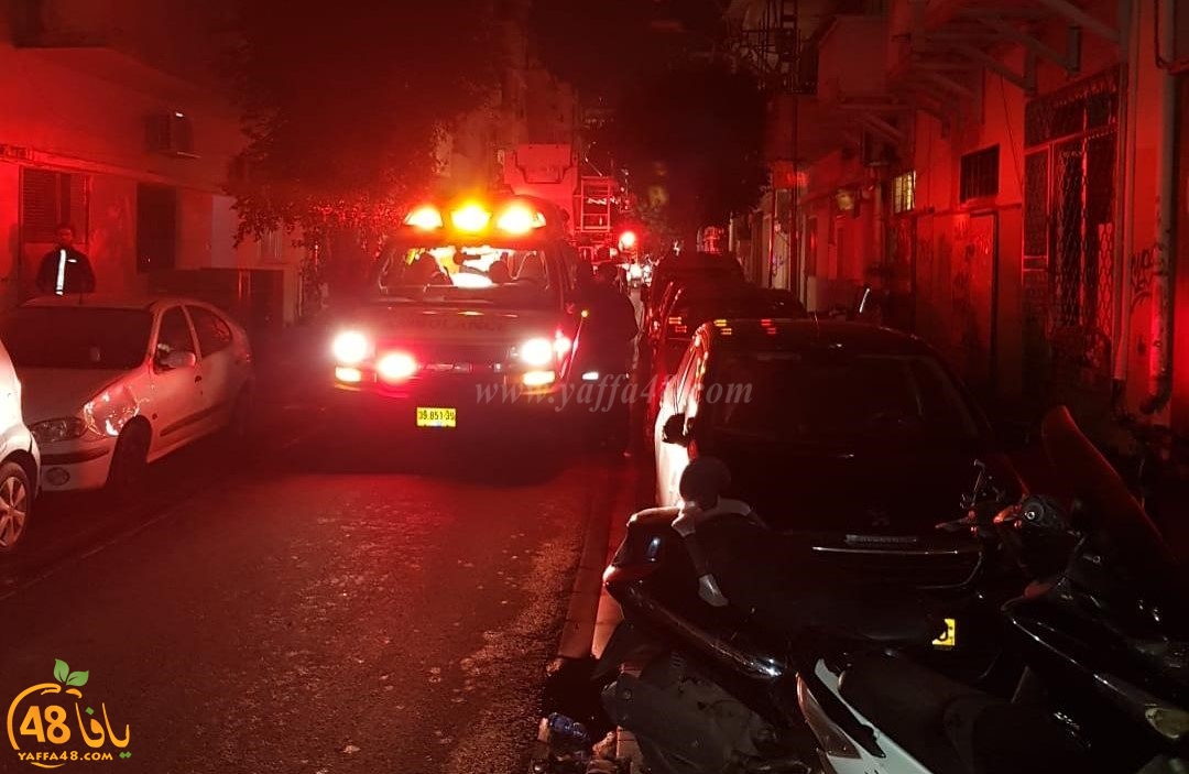 فيديو: اصابة خطرة لشابة اثر احتراق منزل في يافا