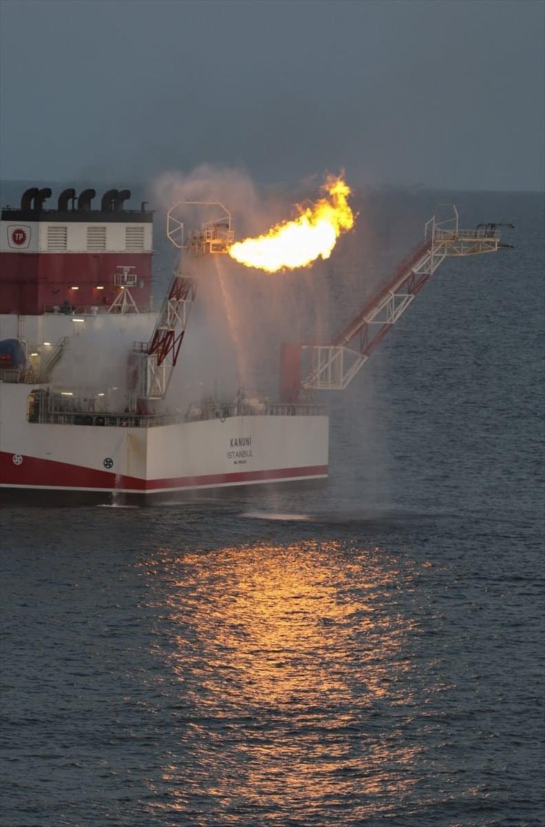 أردوغان يدشن استخراج الغاز في البحر الأسود (فيديو)