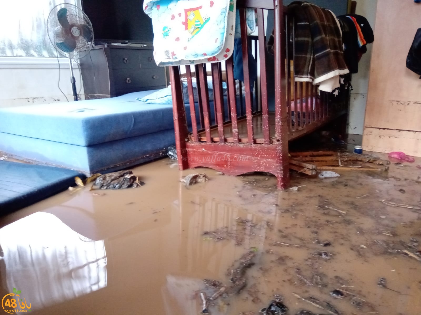  فيديو: هذا ما قام به شباب جمعية عطاء بلا حدود خلال العاصفة المطرية بيافا