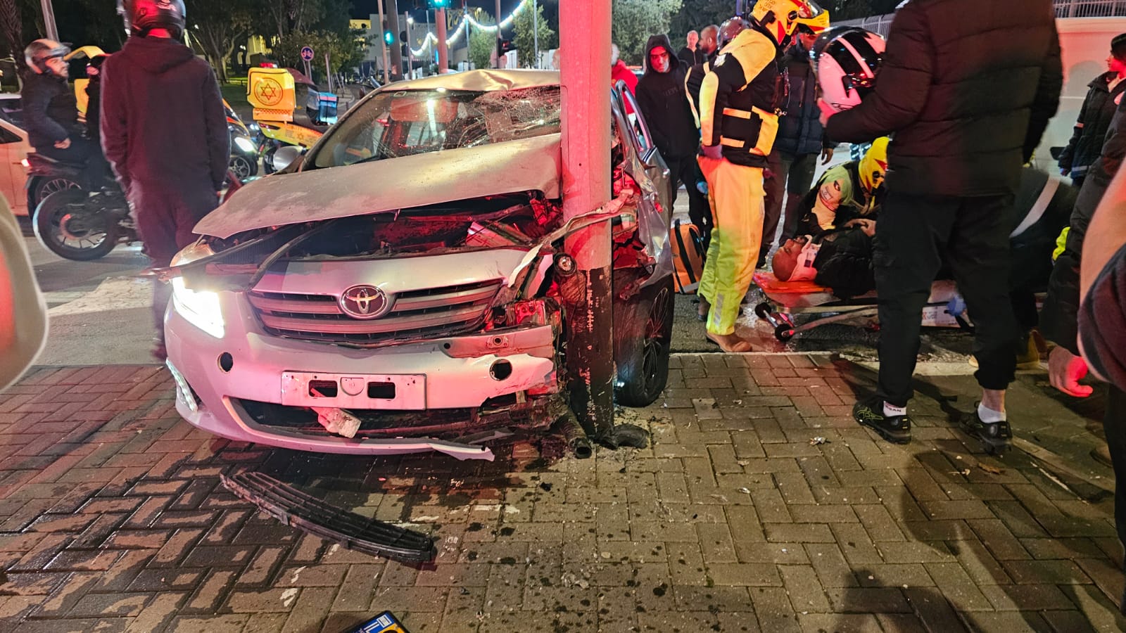 يافا : ثلاثة إصابات في حادث طرق مروع وسط المدينة