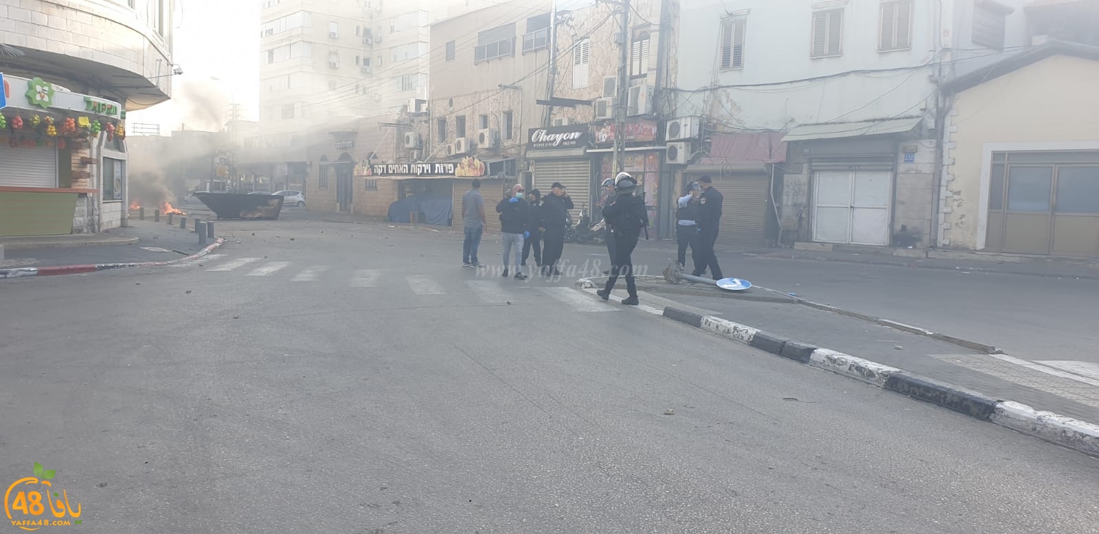 فيديو: احتجاجات متواصلة في يافا والشرطة تُطلق القنابل الصوتية لتفرقة المتظاهرين
