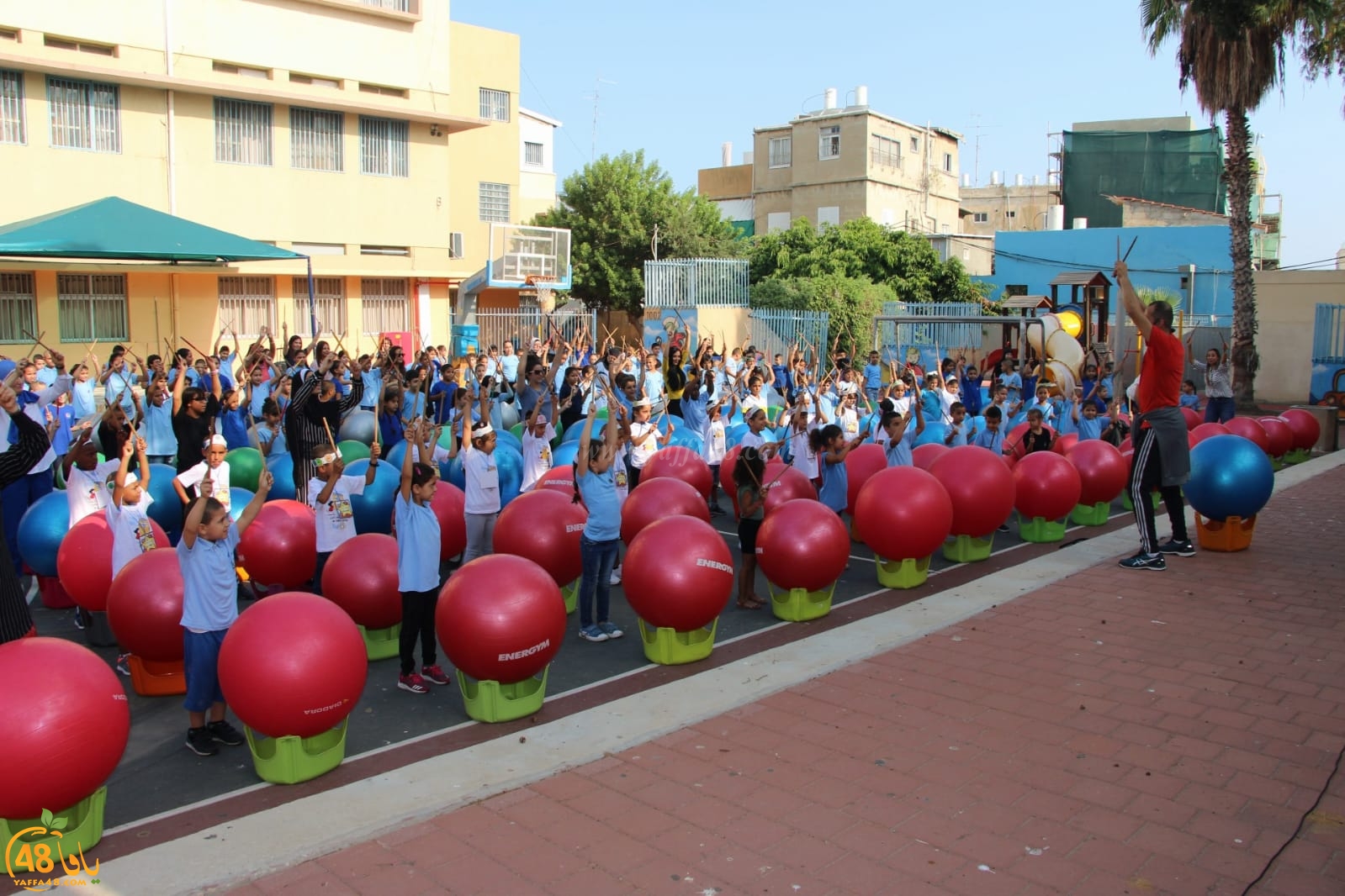فيديو: افتتاح السنة الدراسية الجديدة في مدرسة الزهراء الابتدائية 