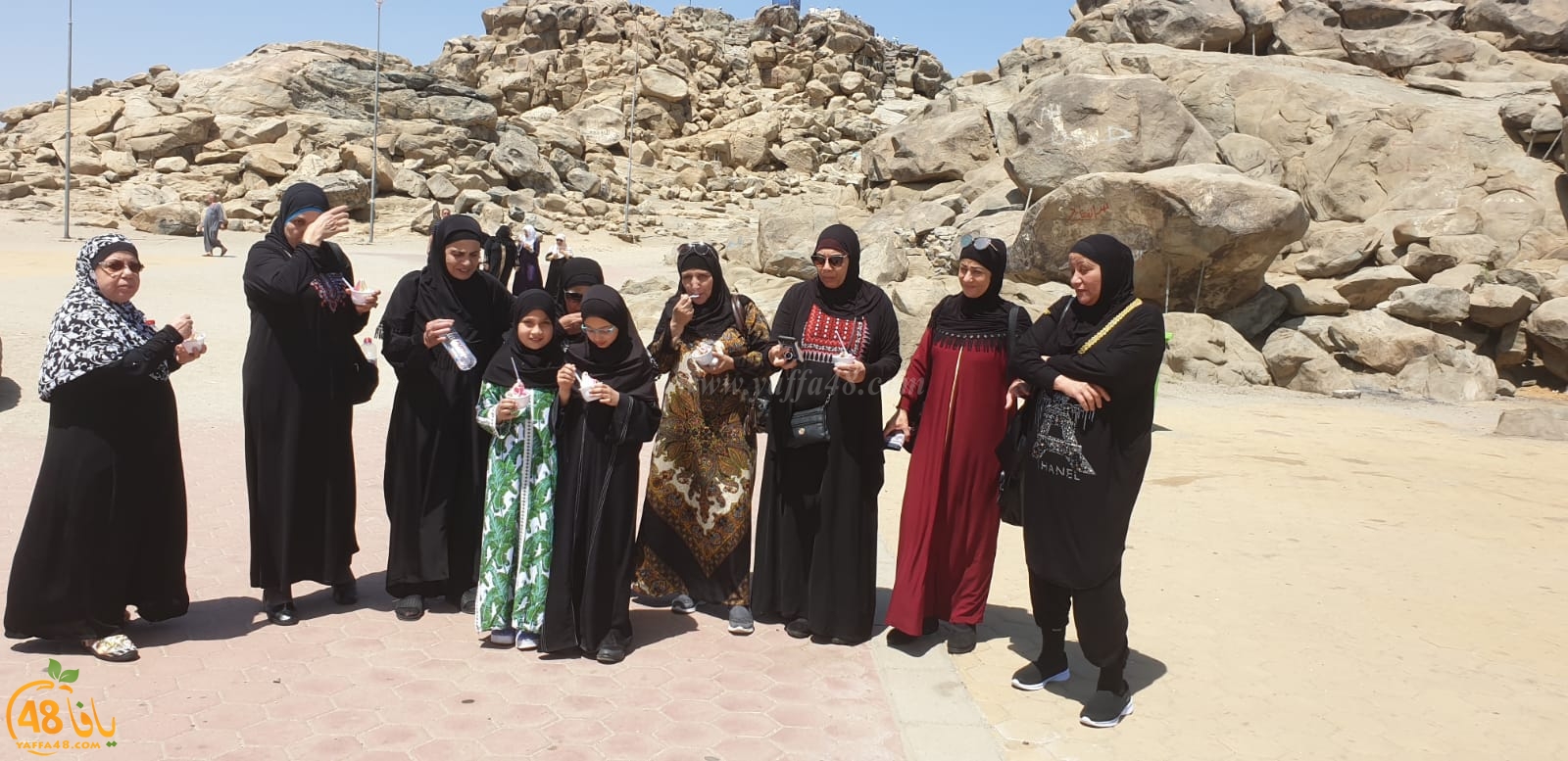   بالصور: معتمرو الفوج الثاني من يافا يزورون الأماكن المقدّسة في مكة المكرّمة