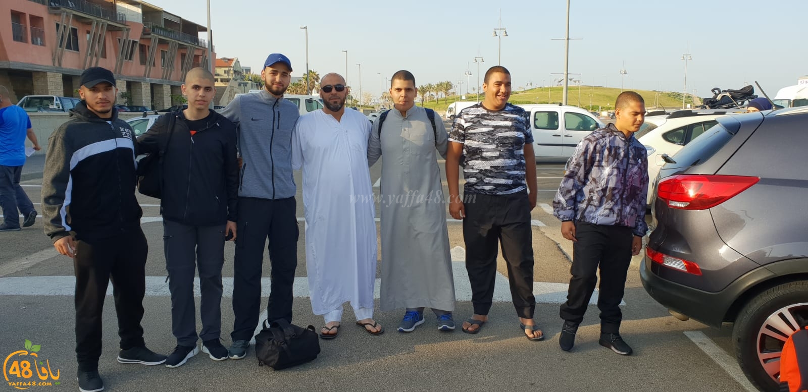 بالصور: المتأهلون الستة للمرحلة النهائية من مسابقة مزامير يافا ينطلقون لأداء العمرة