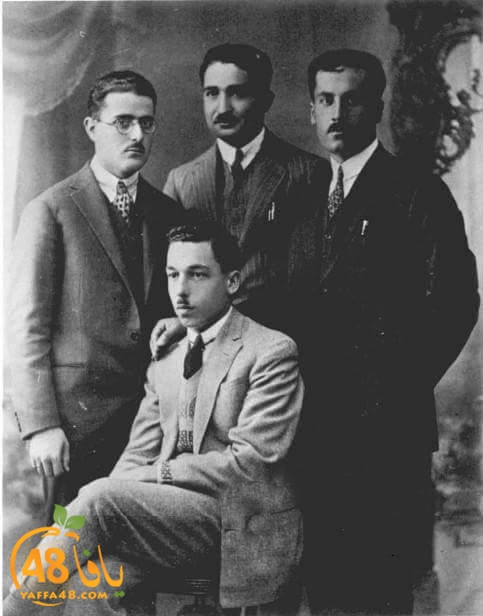 صورة نادرة تجمع بعض معلمي مدارس مدينة يافا عام 1923م 
