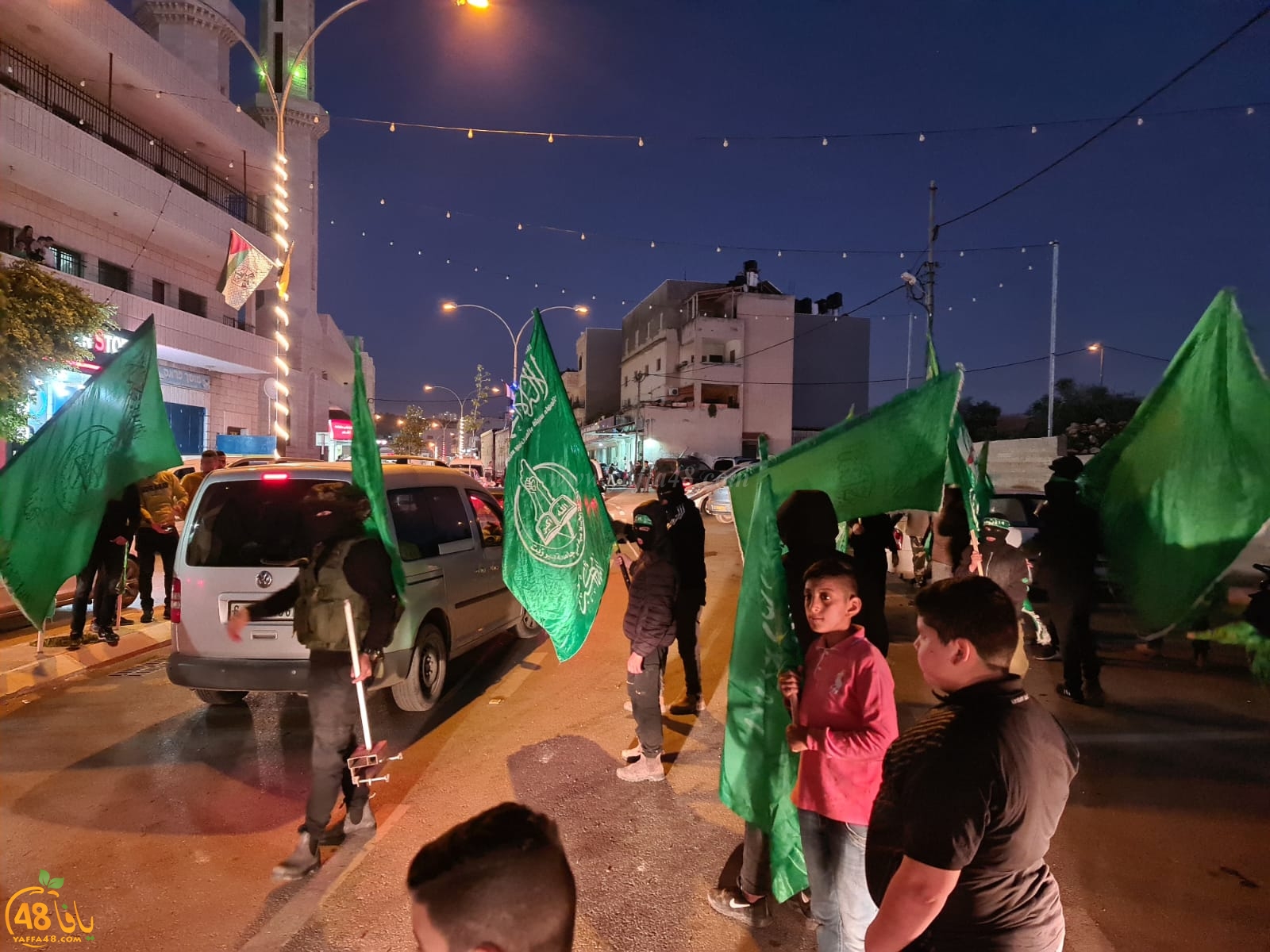  بالصور: مسيرة في استقبال الأسير المحرر شكري خواجا بنعلين 