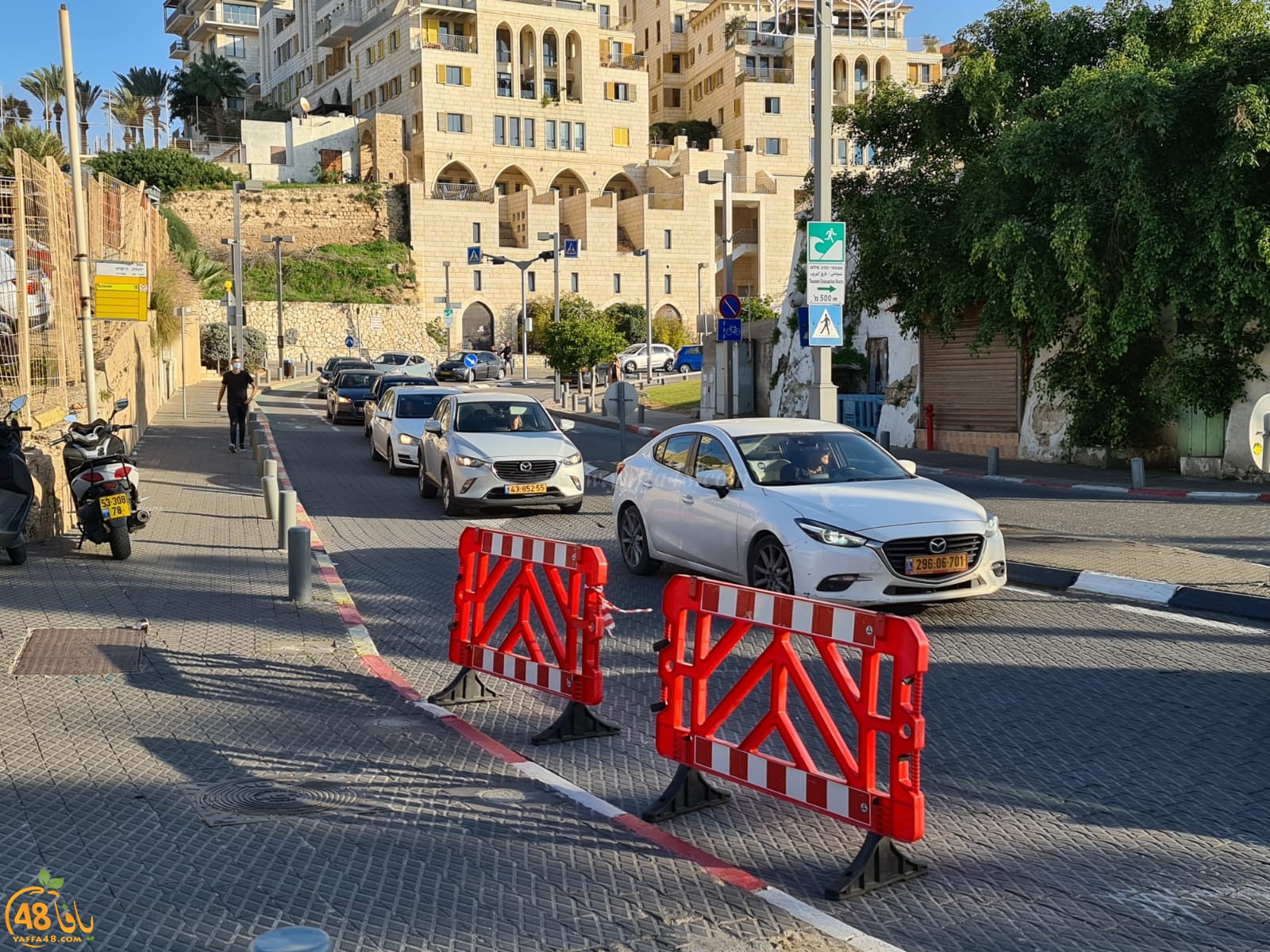 قبل يوم من الاغلاق الشامل - مدينة يافا تكتظ بالنزلاء 