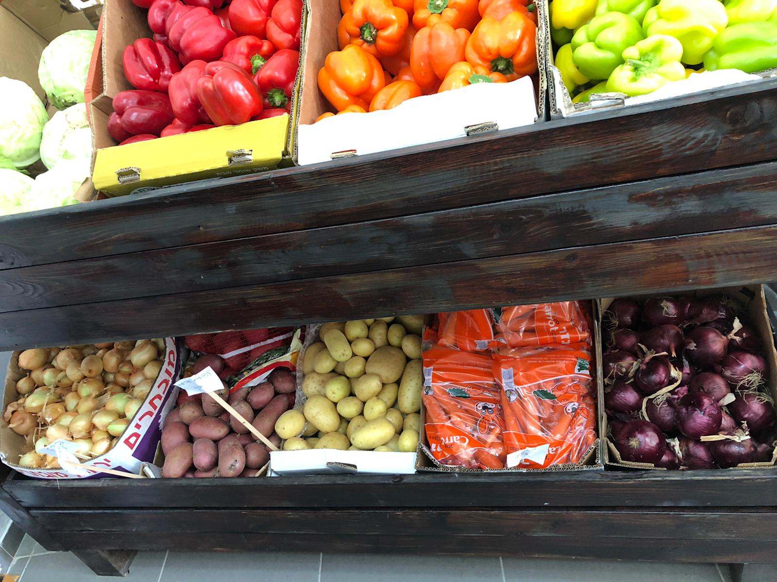 يافا: أسعار منافسة في سوق هيميت للخضار والفواكه الطازجة 