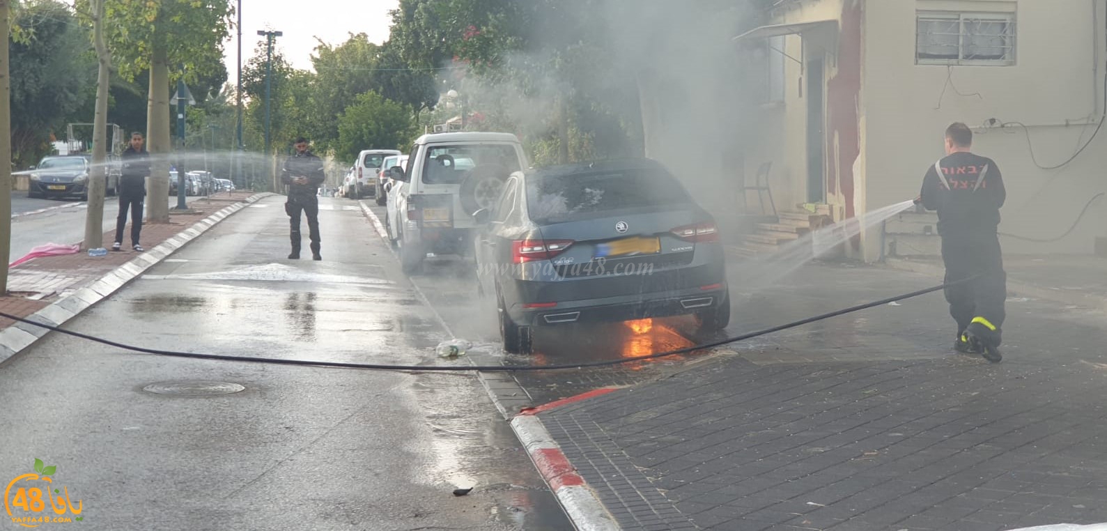  يافا: احتراق سيارة في المدينة والاطفائية تهرع للمكان