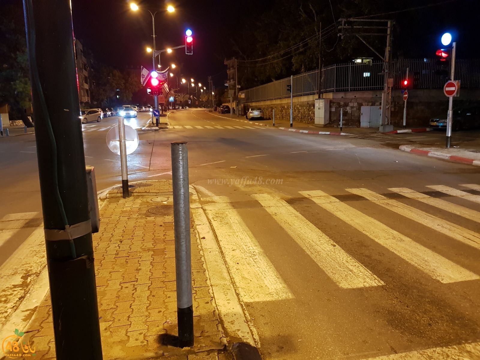  منتصف الليلة - اصابة شخص بحادث طرق بين عدة مركبات في يافا 