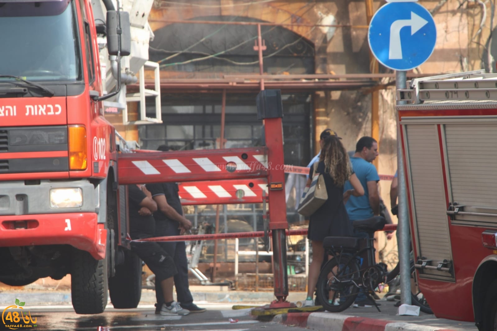  فيديو: مقتل رجل وزوجته من الخليل اثر احتراق مبنى في شارع يهودا مرجوزا بيافا 