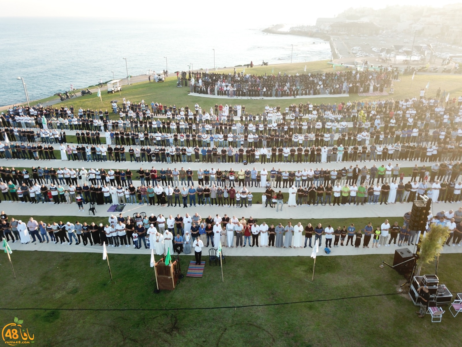  شاهد: أجمل الصور من صلاة العيد في الخلاء متنزه العجمي بيافا 