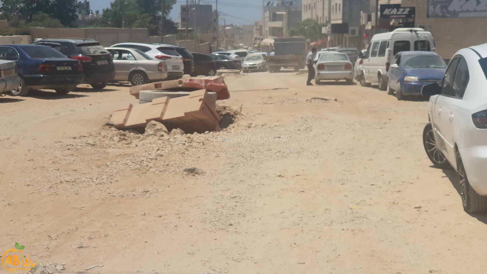 اصابة متوسطة لمواطن من الرملة بعد سرقة سيارته في قرية نعلين 