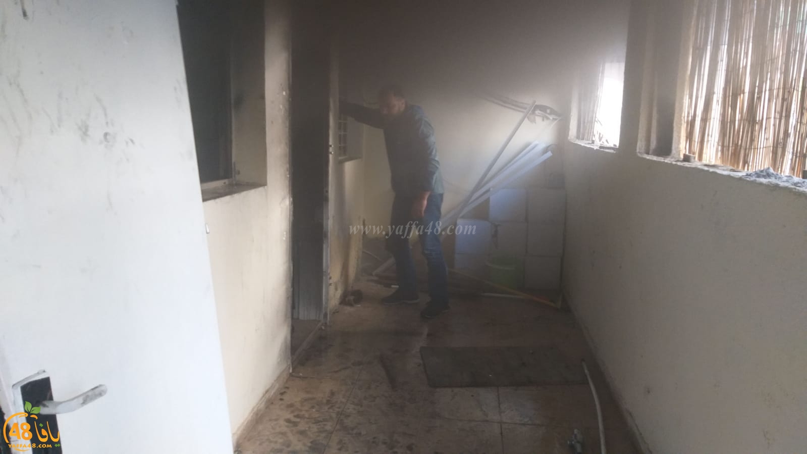 بالفيديو: حريق بأحد البيوت في حي العجمي بيافا وطواقم الانقاذ تهرع للمكان
