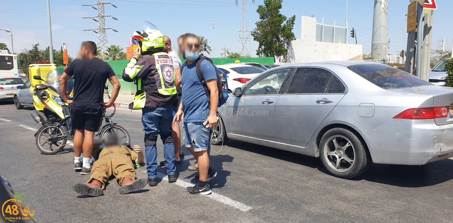 يافا: إصابة راكب دراجة كهربائية وجندي بحادث دهس في المدينة 