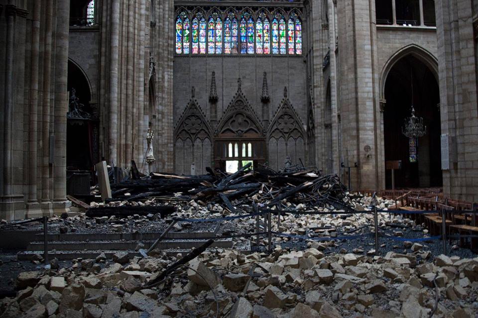 التحقيقات الأولية تكشف أسباب حريق كاتدرائية نوتردام في باريس