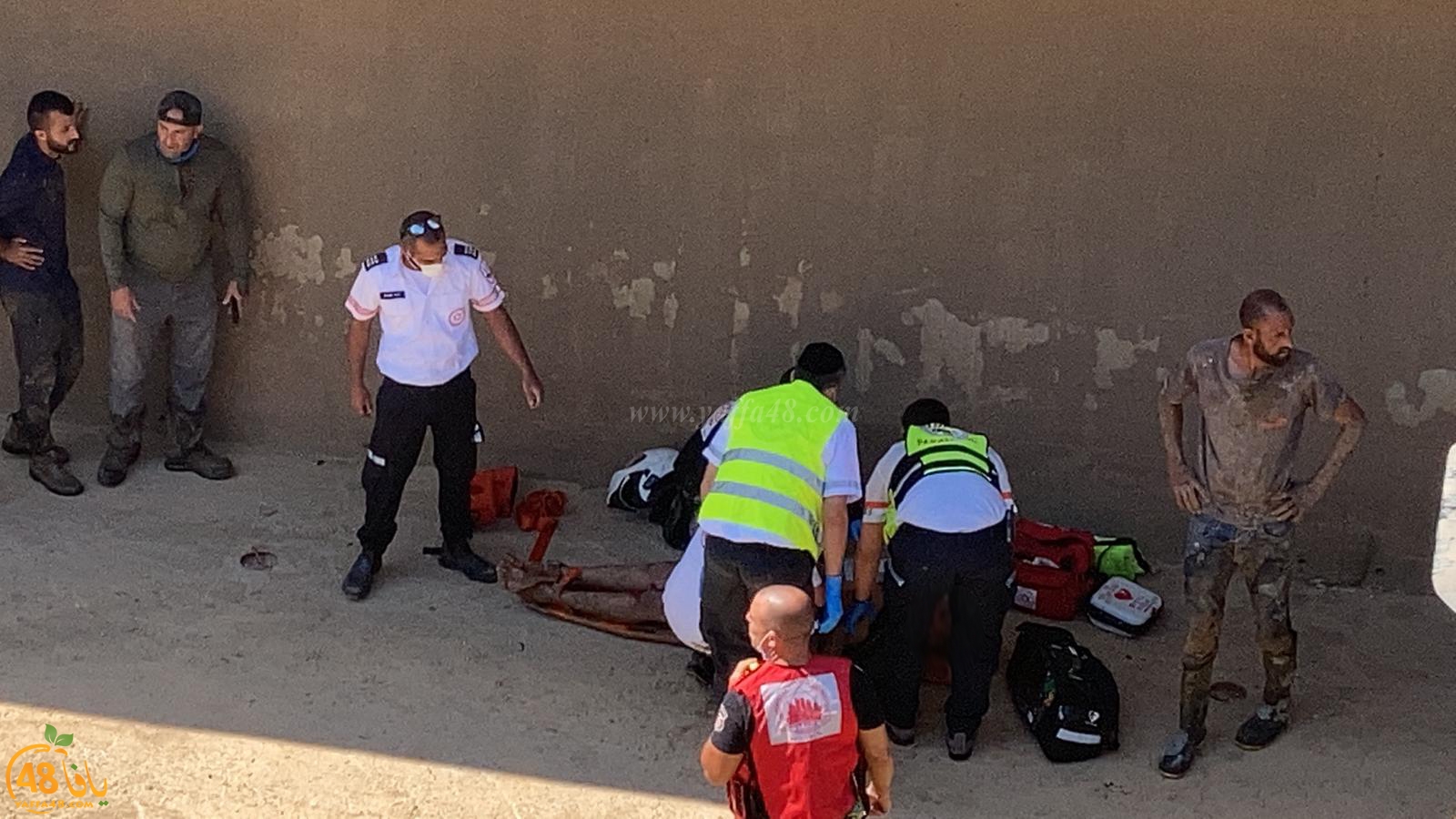  فيديو: اصابة راكب دراجة نارية من يافا بحادث طرق واغلاق شارع ايالون