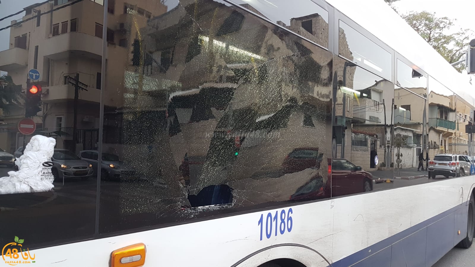 يافا: اصابة طفيفة لفتى اثر تعرضه للدهس من قبل حافلة 