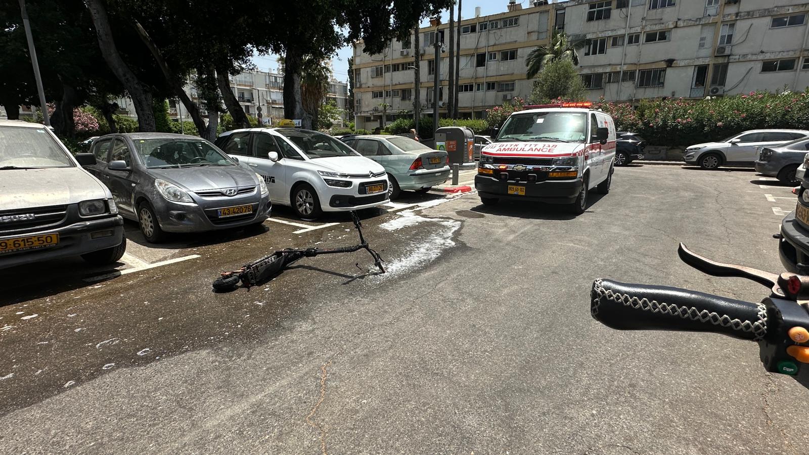 يافا: إصابة سيدة اثر احتراق دراجة كهربائية 