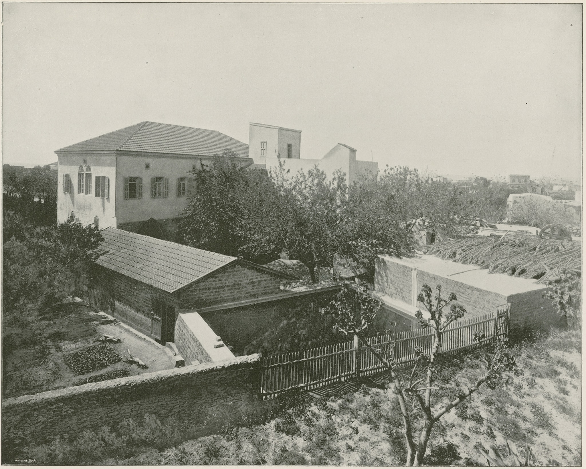 صور نادرة لقصر أمين الطاهر في حي أبو كبير بمدينة يافا عام 1935 
