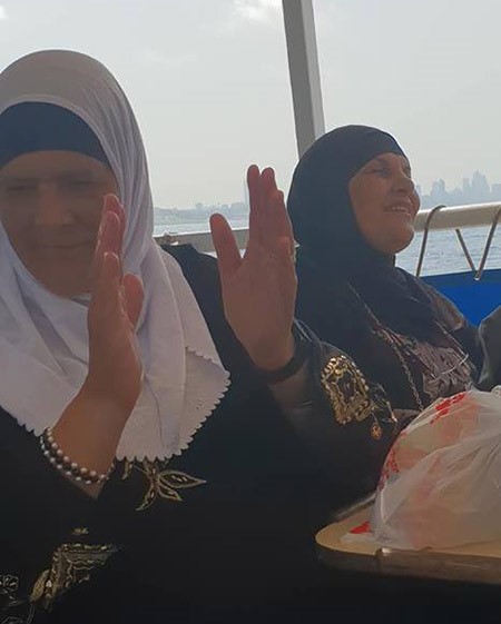 الجماهيري العربي شيكاغو باللد يحتفل بالمسنات بجولة بحرية بيافا
