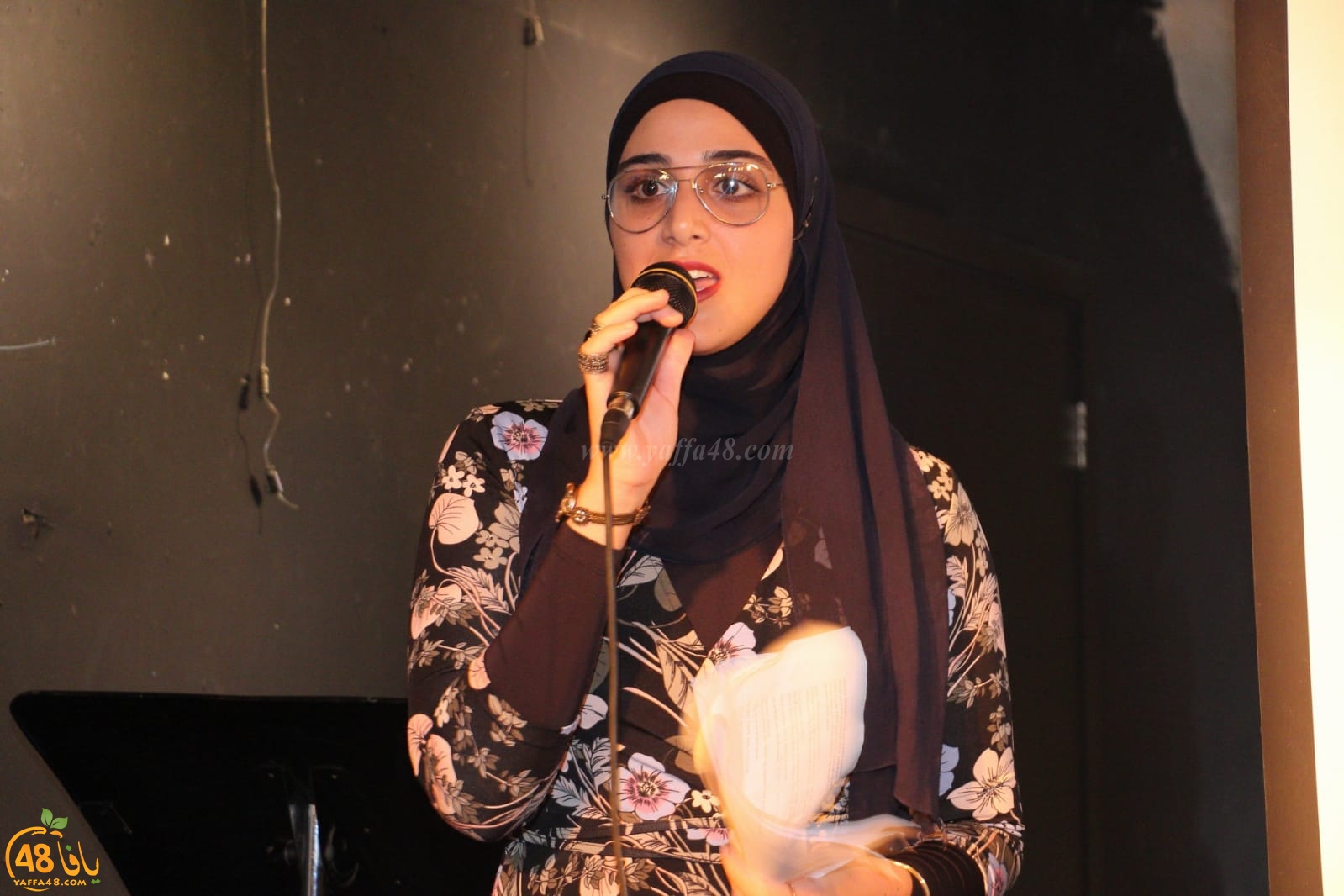 بالصور: مشاركة واسعة في مهرجان افتتاح الحملة الانتخابية لقائمة يافا في مسرح السرايا