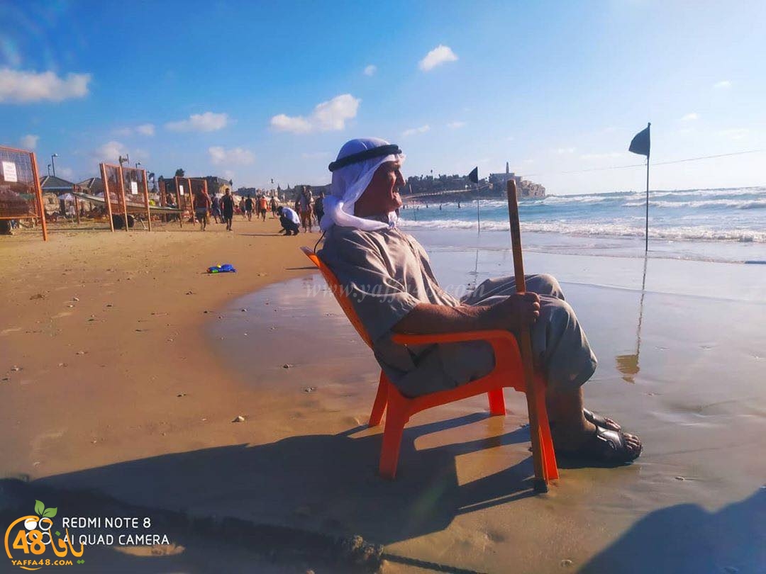  صور: الحاج اسماعيل صالح من سلفيت يزور بحر يافا لأول مرّة في حياته 