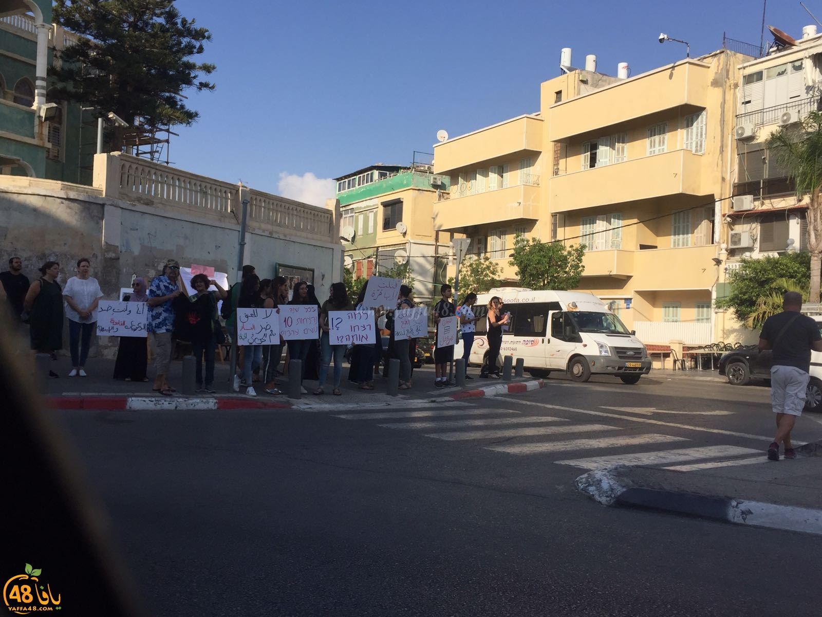  بالصور: مركز شبيبة يافتي يُنظم وقفة احتجاجاً على العنف والاجرام بيافا