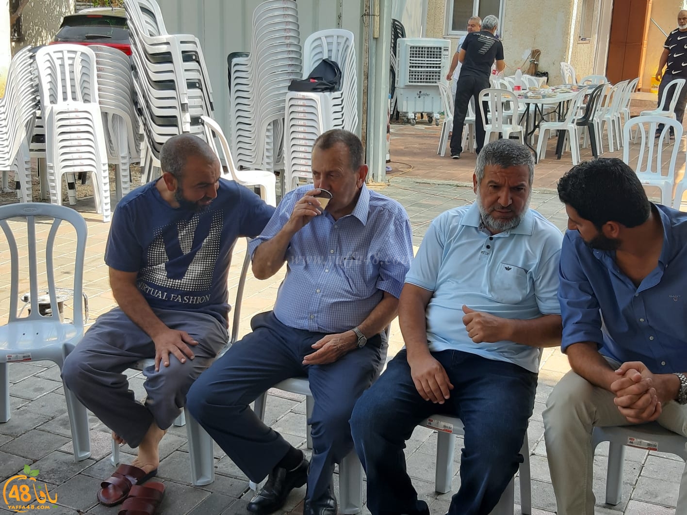  بالصور: رئيس البلدية خولدائي يُقدم التعازي لعائلة أبو سيف في يافا 