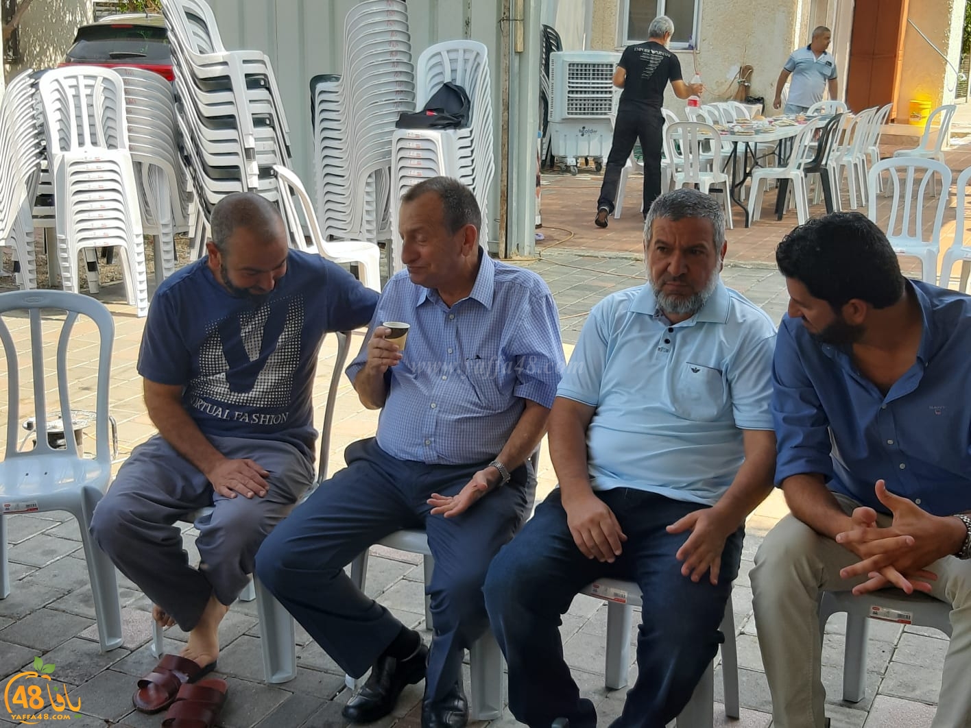  بالصور: رئيس البلدية خولدائي يُقدم التعازي لعائلة أبو سيف في يافا 