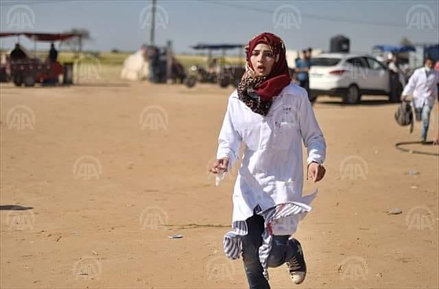 فيديو: استشهاد الممرضة رزان نجار في غزة 