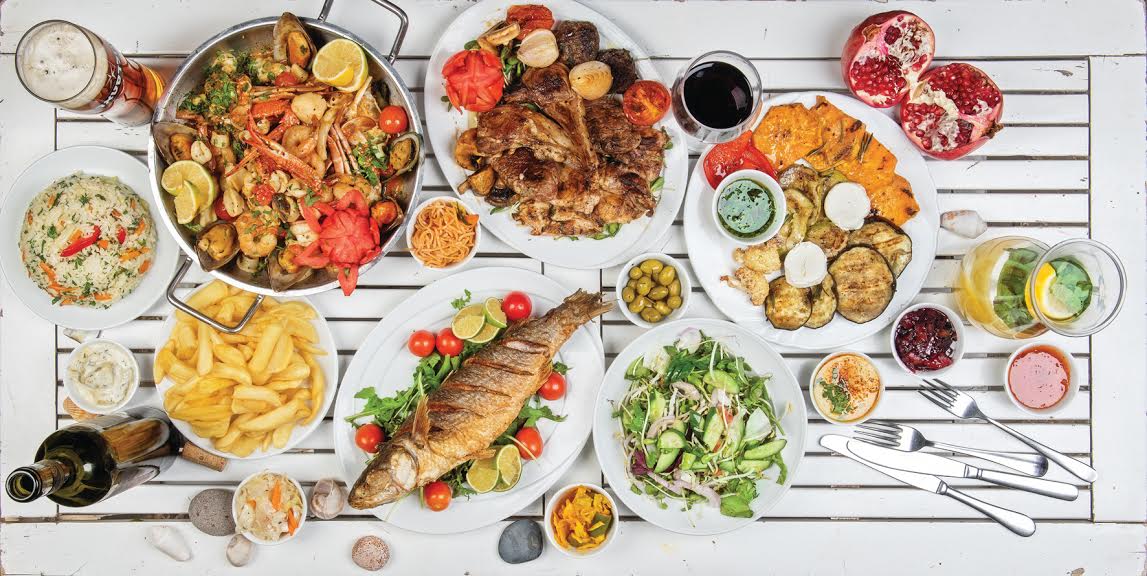 أسماك طازجة ومأكولات بحريّة مميزة في مطعم ابراج في البلدة القديمة بيافا