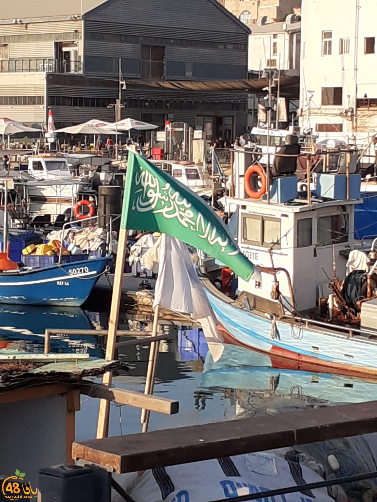  إدارة الميناء تُلاحق الصيادين على خلفية رفع أعلام الهيئة الاسلامية في الاستعراض البحري