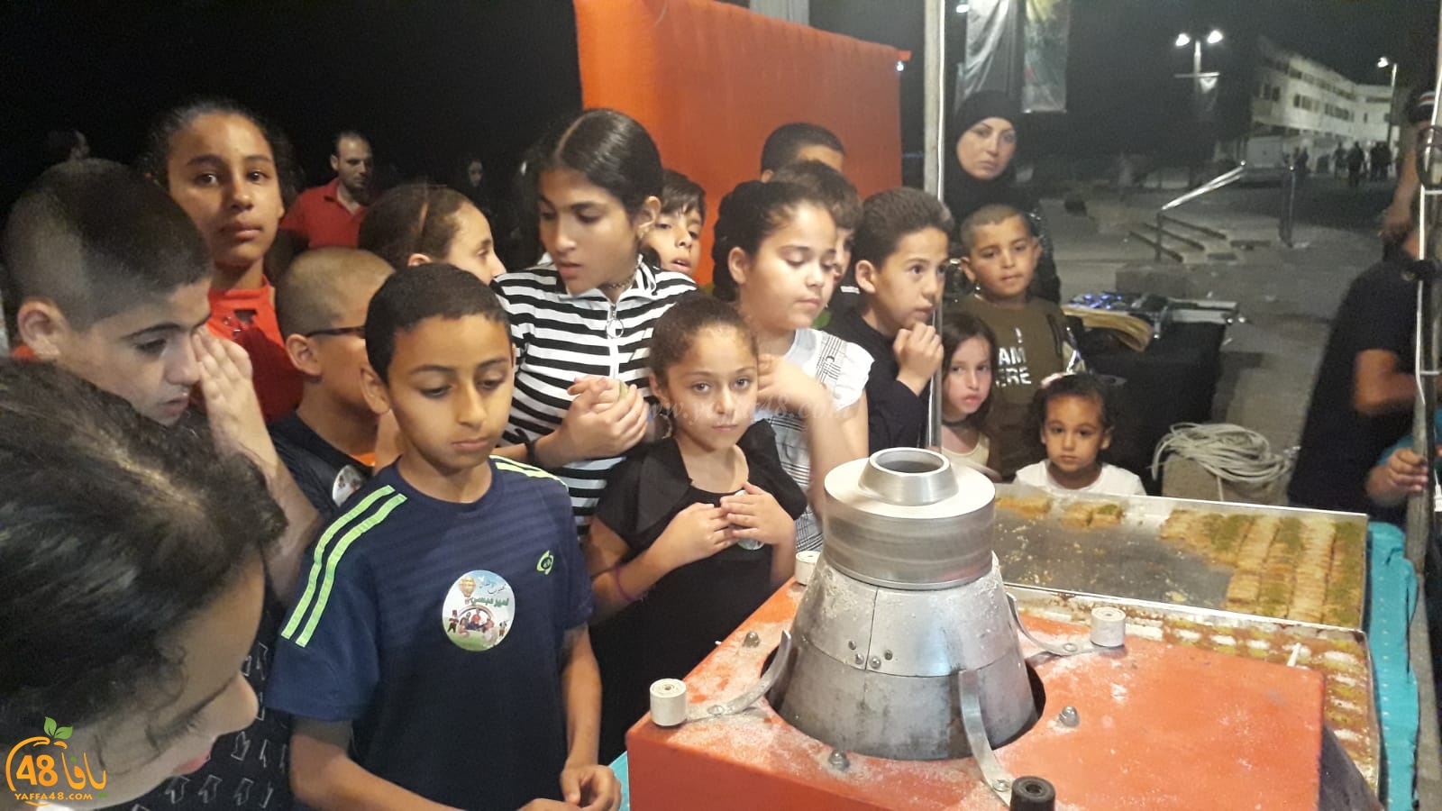  بالصور: فعاليات شيّقة للأطفال في ميناء يافا باشراف جمعة أبو طبيخ