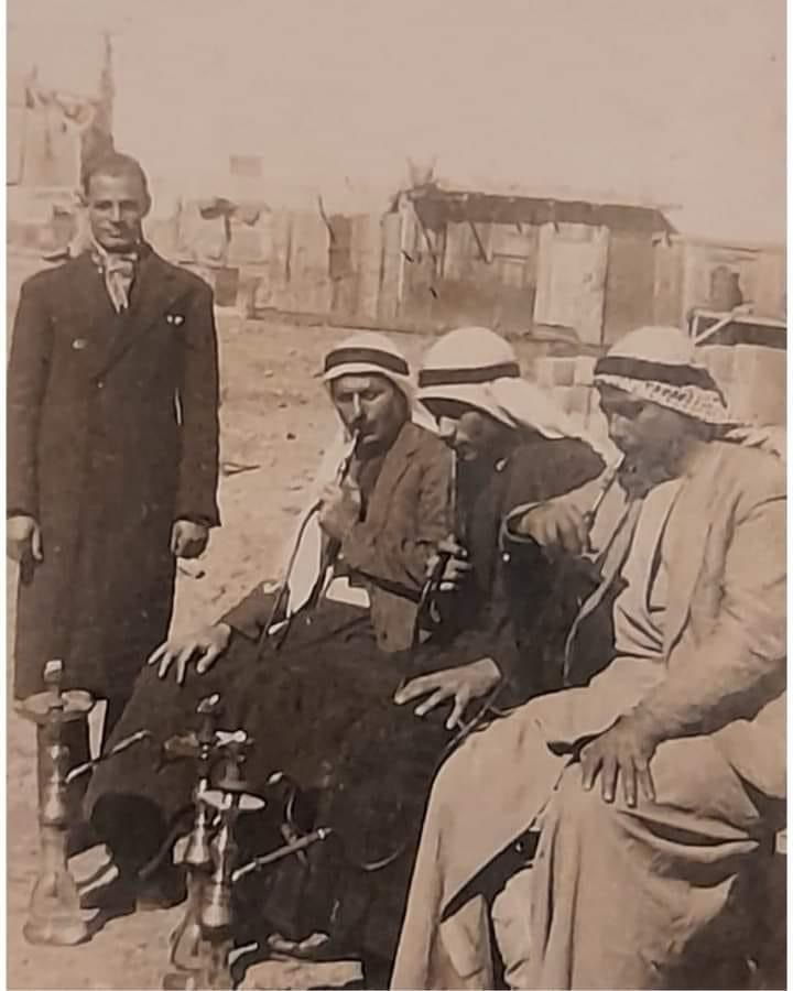 صورة نادرة جدا لمقهى الإسعاف في يافا تعود لعام 1936