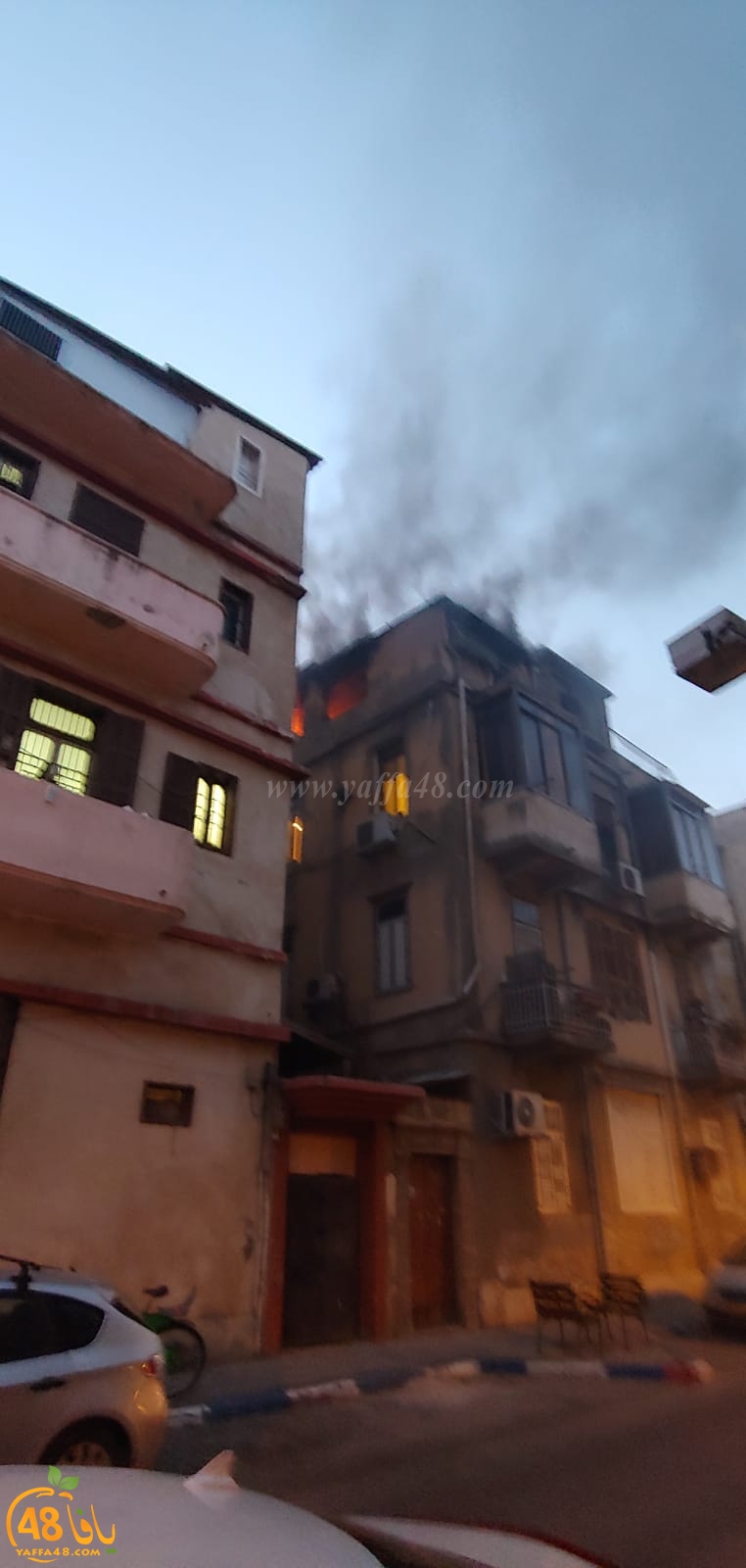 فيديو: إحتراق منزل في حي النزهة بيافا والاطفائية تهرع للمكان 