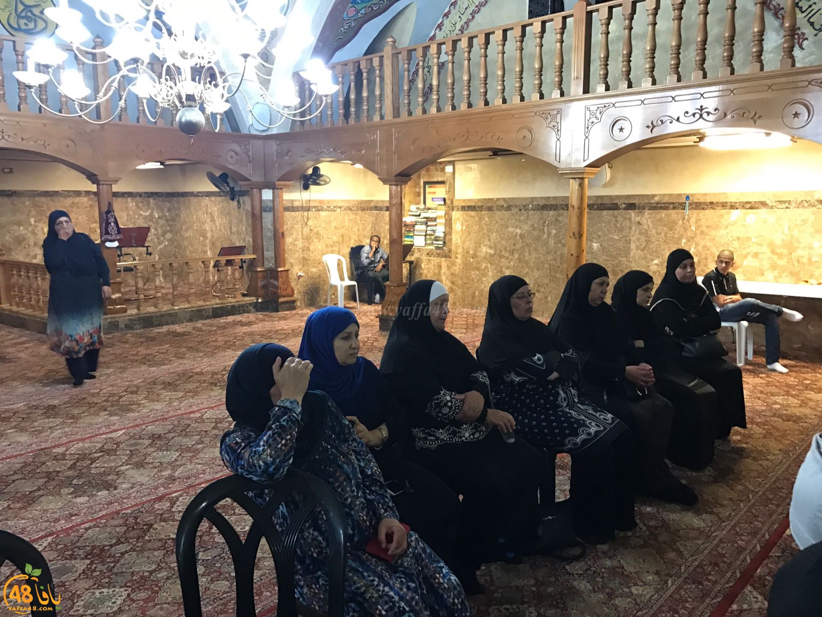 بالصور: الدرس الأول لحجاج مدينة يافا في مسجد المحمودية يافا الكبير