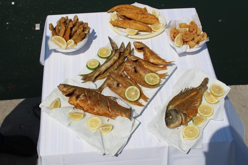 يعود إليكم من جديد  مطعم fish & chips في ميناء يافا
