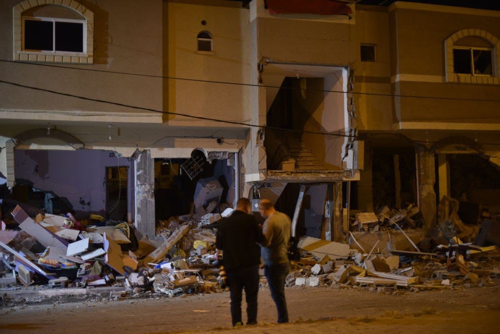  وزارة الصحة الفلسطينية: 12 شهيداً في قصف جوي اسرائيلي على غزة 