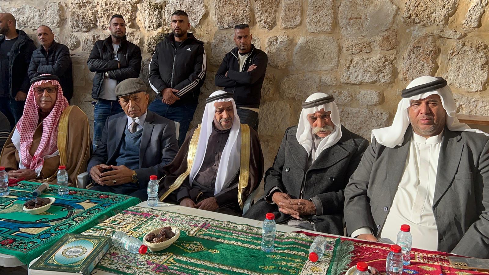 اللد: عقد راية الصلح بين عائلتي شعبان والزبارقة في المسجد الكبير 