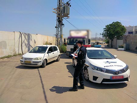 الشرطة: انزال 97 مركبة عن الشارع خلال حملة في اللد