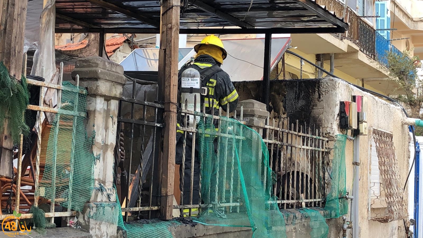 فيديو: حريق قرب احد المنازل في حي النزهة بيافا دون اصابات 