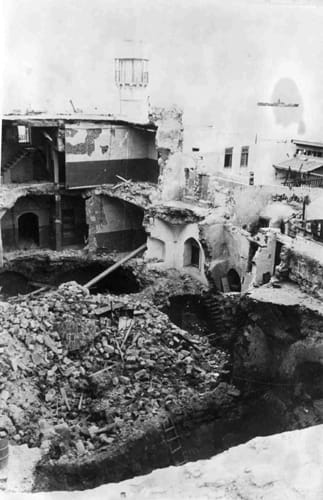  تُعرض لأول مرة - صورة تُظهر حجم الدمار بأحد مساجد يافا عام النكبة