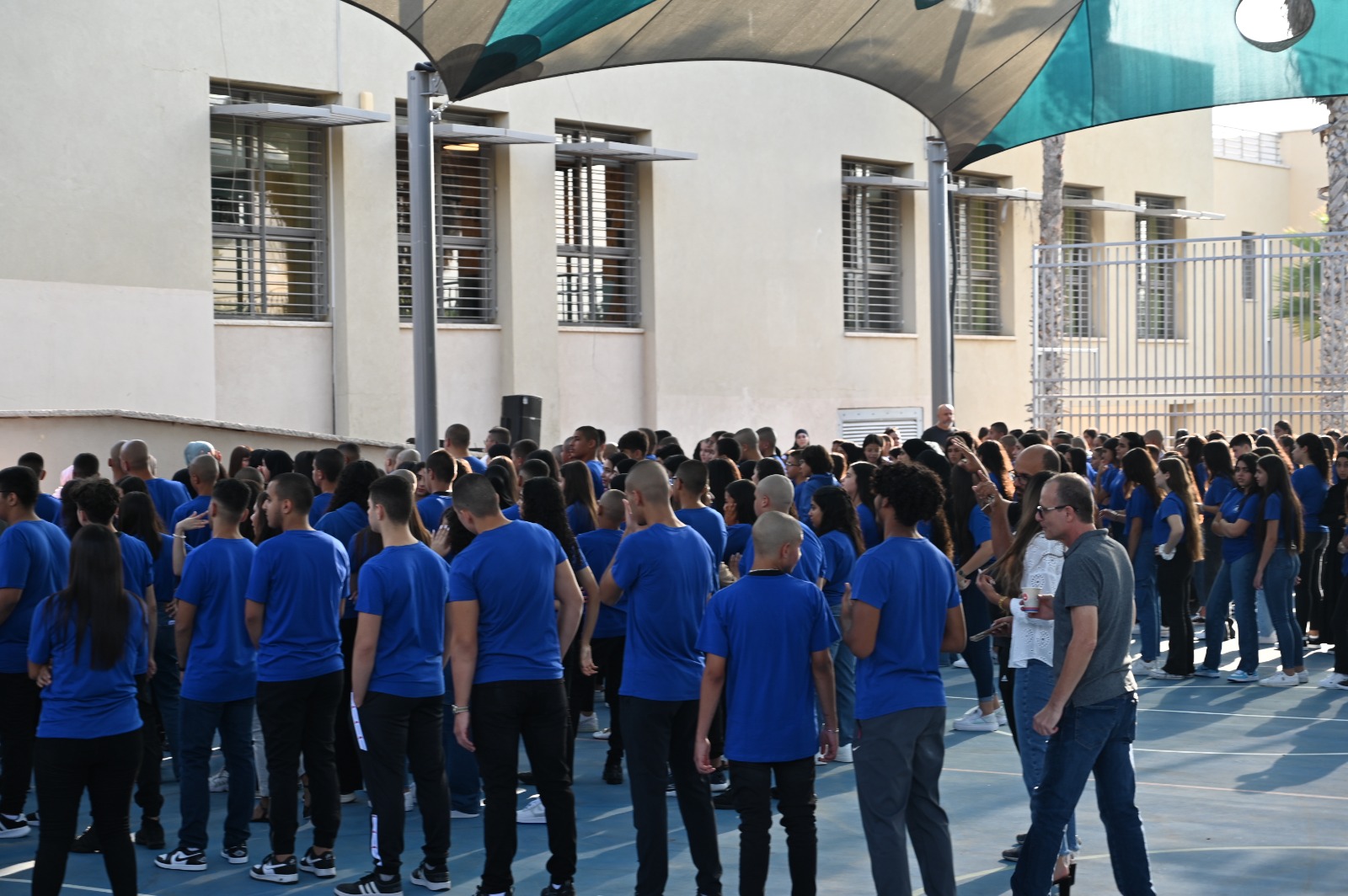  بالصور: افتتاح العام الدراسي الجديد - بالنجاح والتوفيق لطلابنا