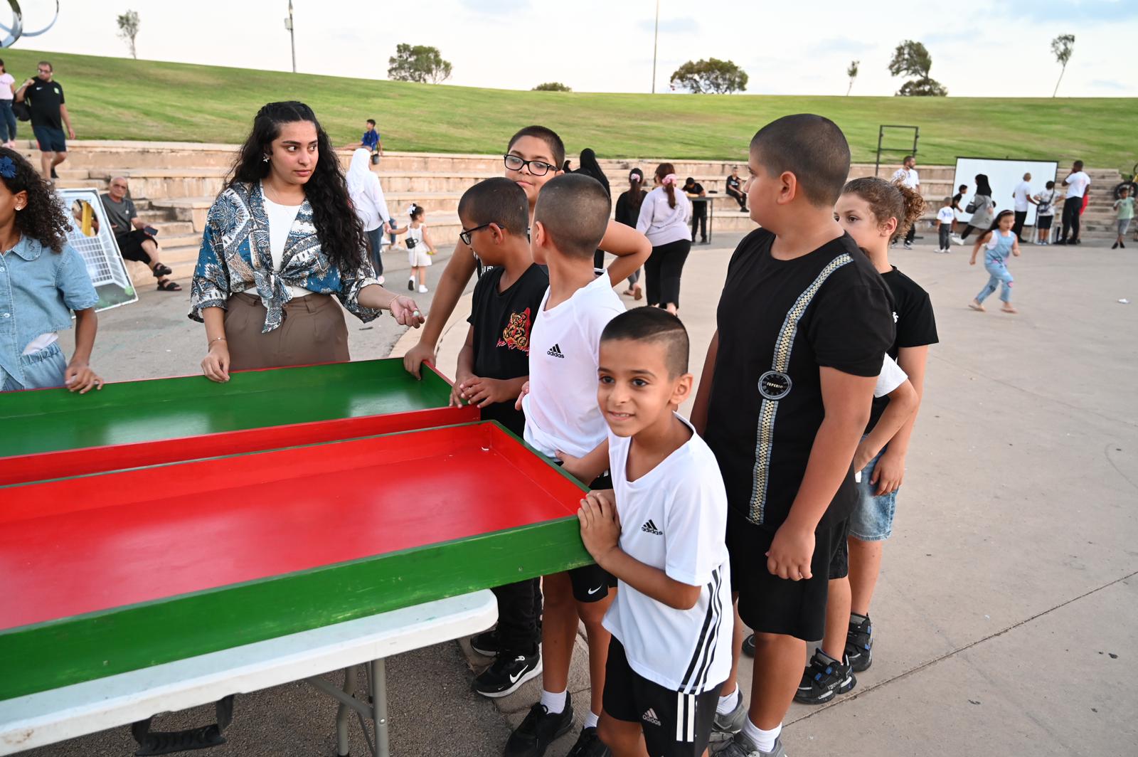 فيديو: مركز العجمي للشبيبة يُنظم فعاليات ترفيهية للشبيبة في متنزه العجمي